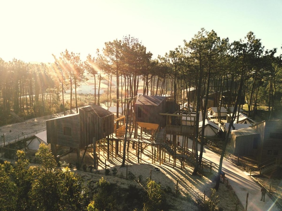 Bukubaki Eco Surf - Walk Beside Me
