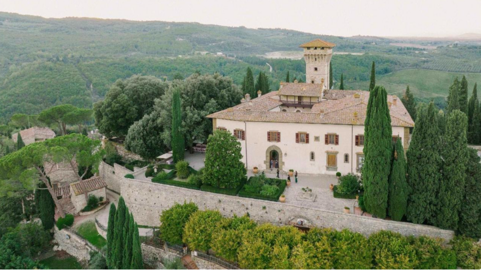Castello Vicchiomaggio - Walk Beside Me