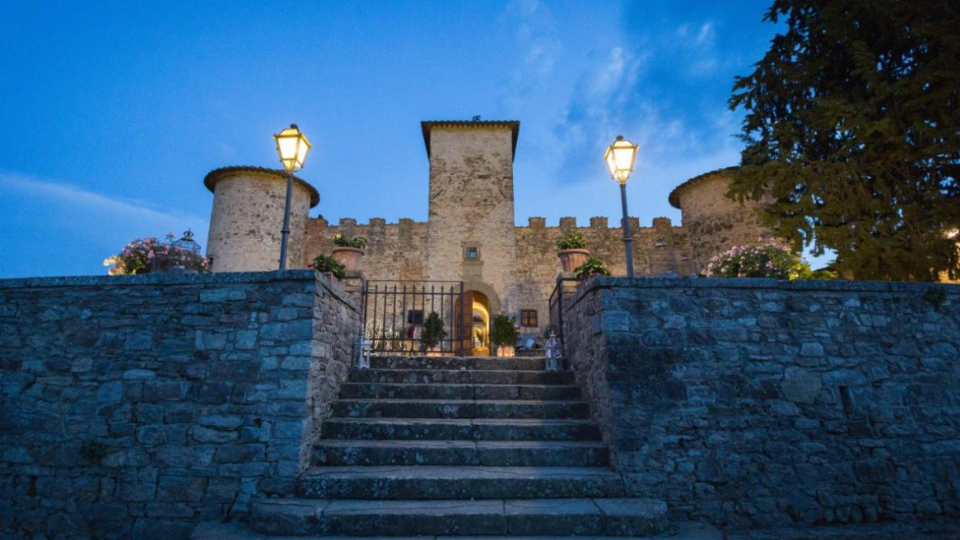 Castello di Gabbiano - Walk Beside Me